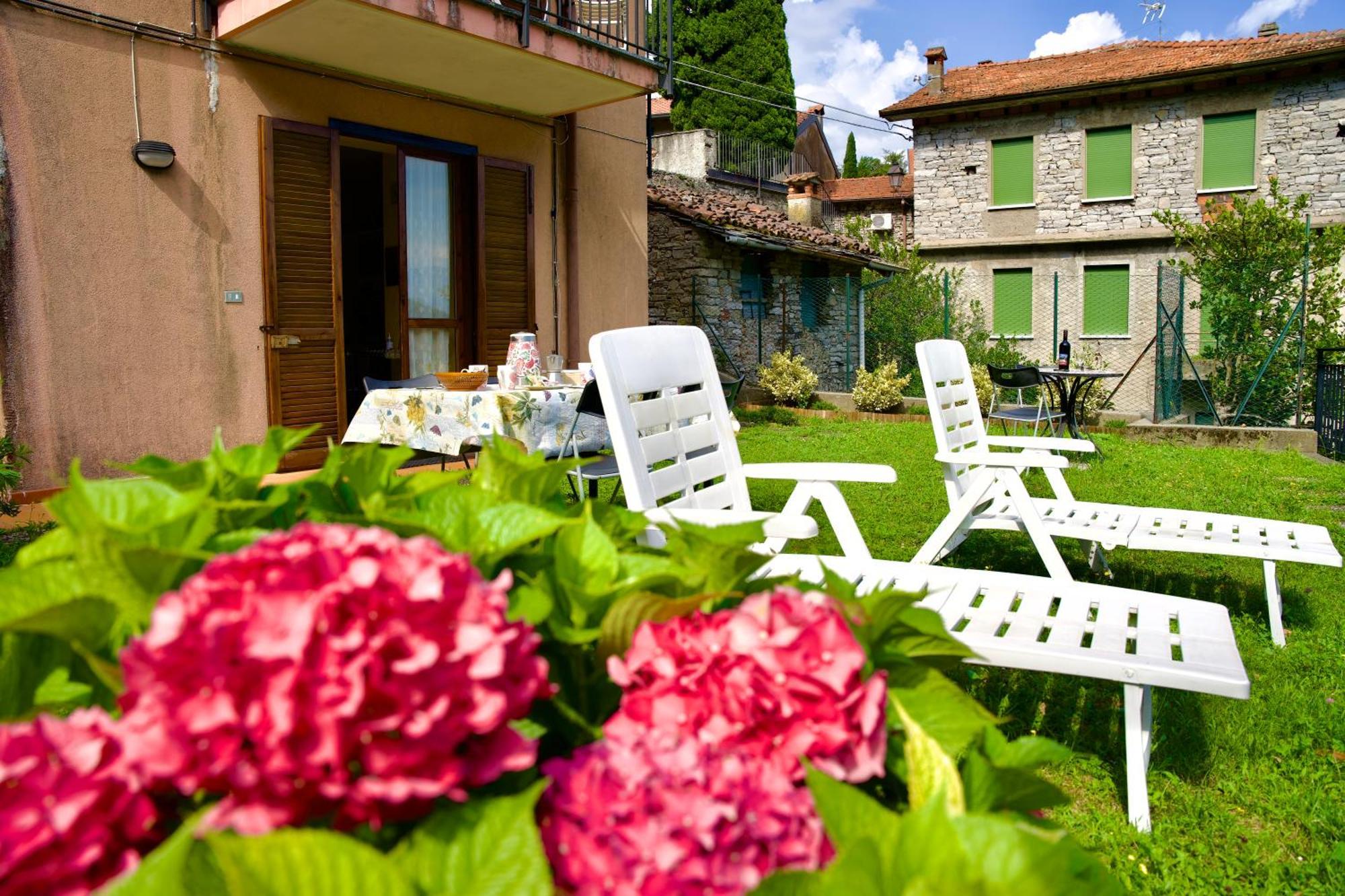 Hotel Diffuso Il Portichetto Vezio Perledo Extérieur photo