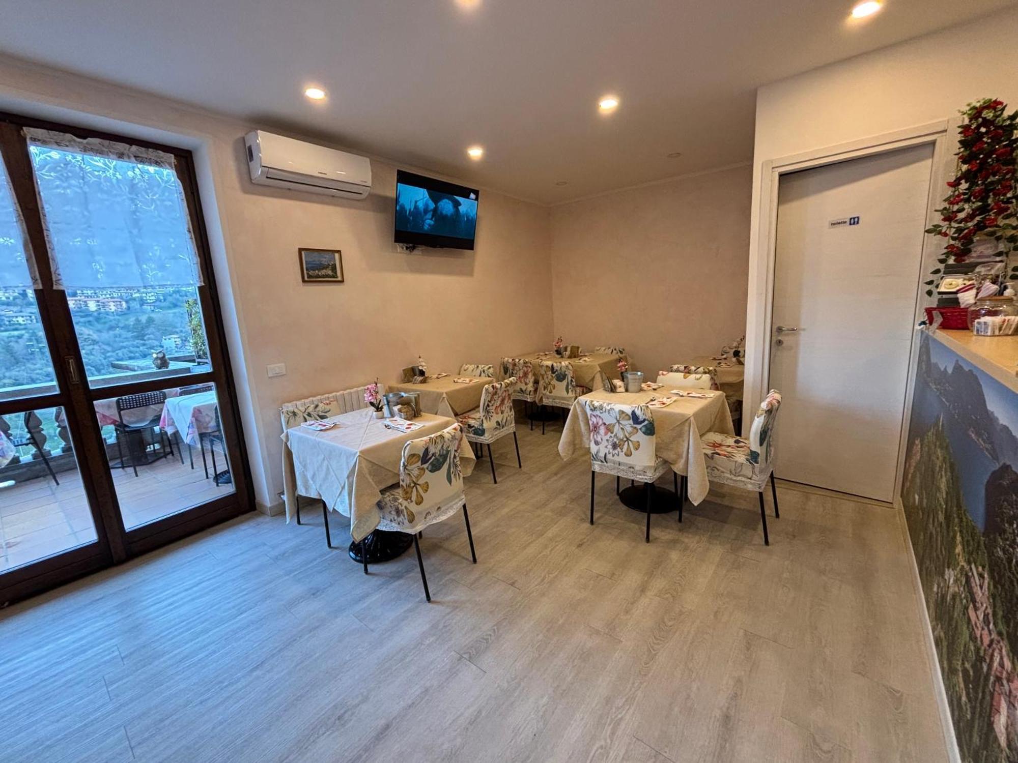Hotel Diffuso Il Portichetto Vezio Perledo Extérieur photo